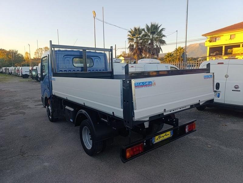 Nissan Cabstar Cabstar 35.14 2.5 TDI 136CV RIBALTABILE TRILATERALE