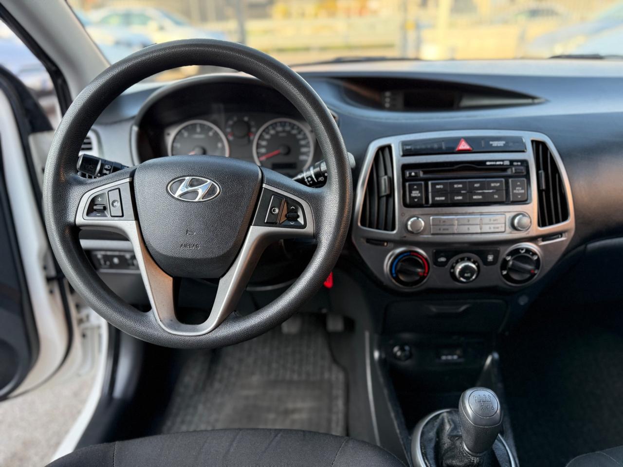 Hyundai i20 1.1 CRDi 5p. Sound Edition