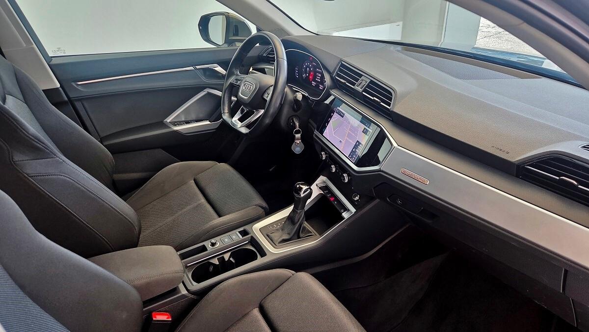 Audi Q3 40 TFSI Quattro S-Tronic Business Advanced