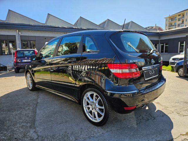 MERCEDES-BENZ B 200 CDI Premium