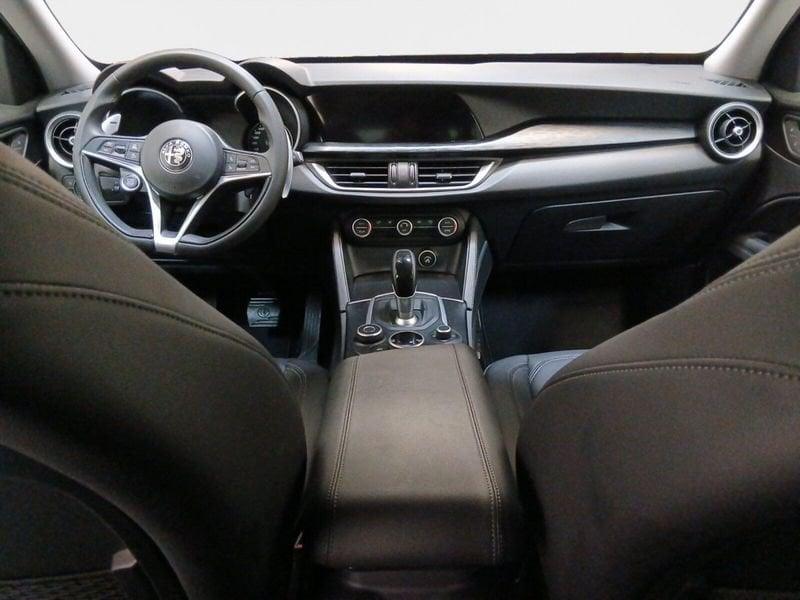 Alfa Romeo Stelvio 2.2 t Executive Q4 210cv auto my19
