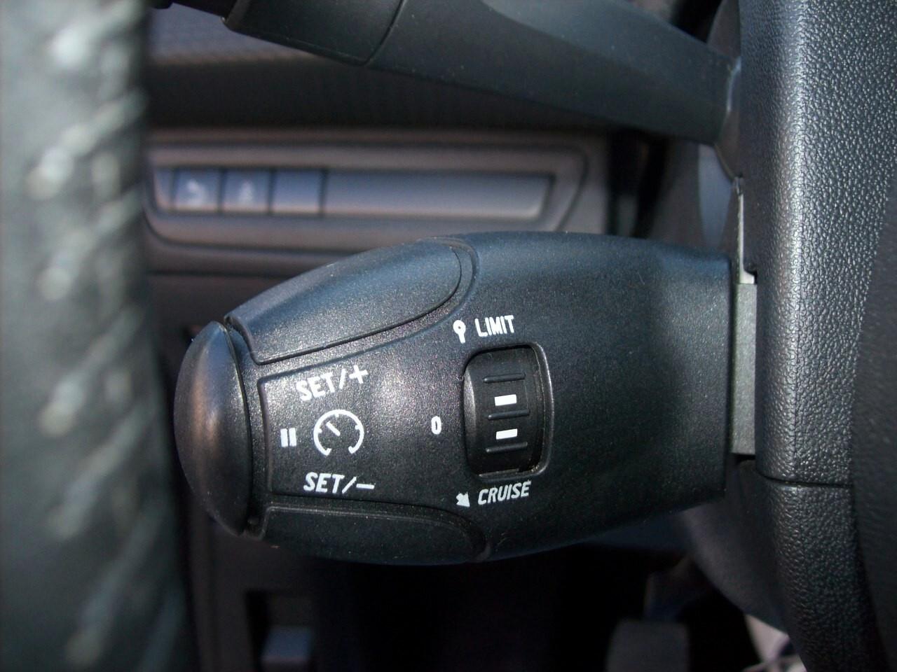 Peugeot 2008 1.6 BlueHDi 100CV Business