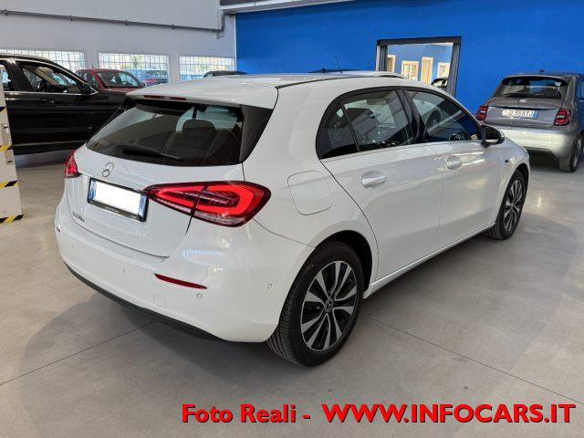 MERCEDES-BENZ A 250 e EQ-Power Business Extra -