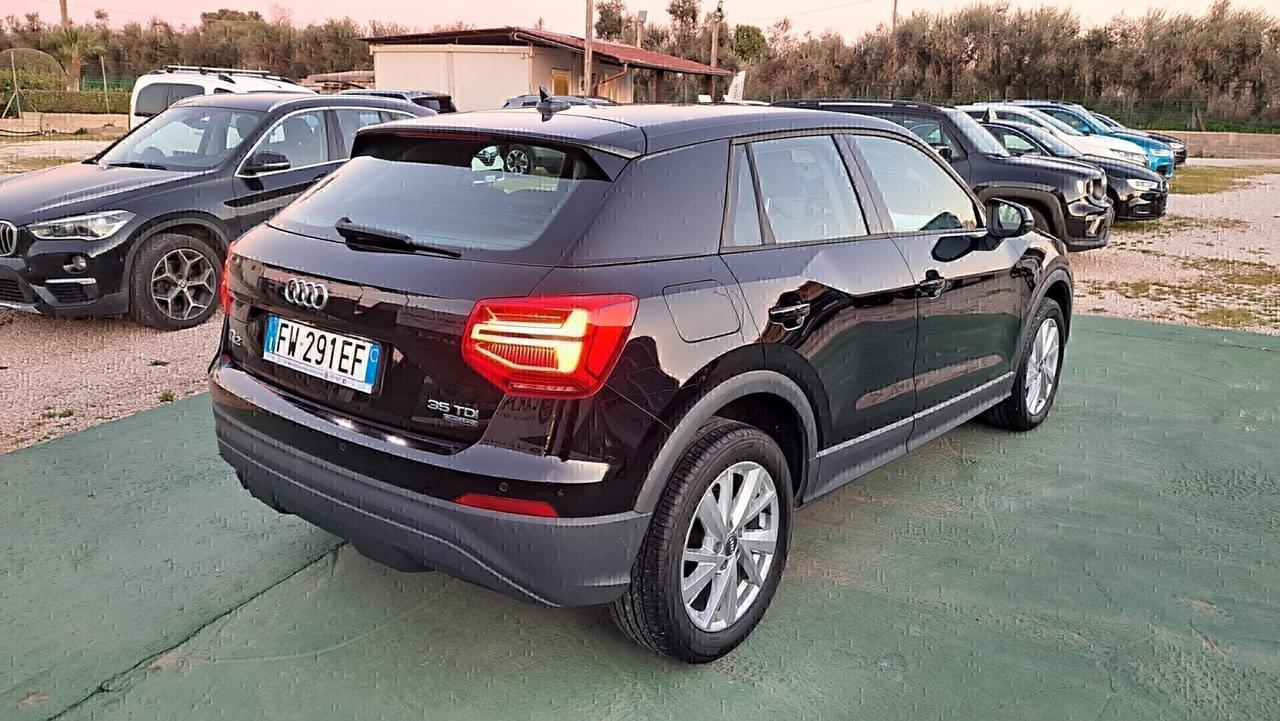 Audi Q2 2.0 TDI quattro S tronic Business