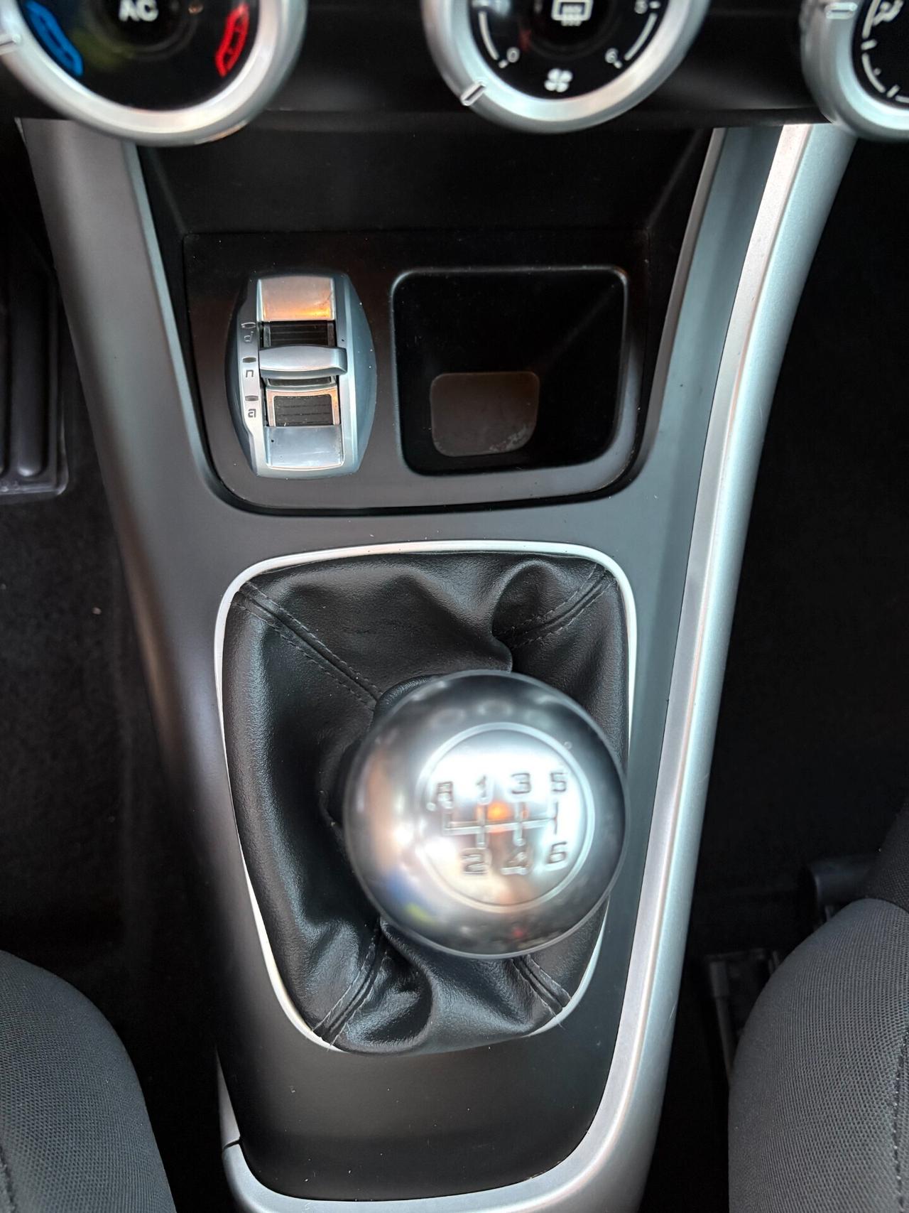 Alfa Romeo Giulietta 1.6 JTDm 105 CV