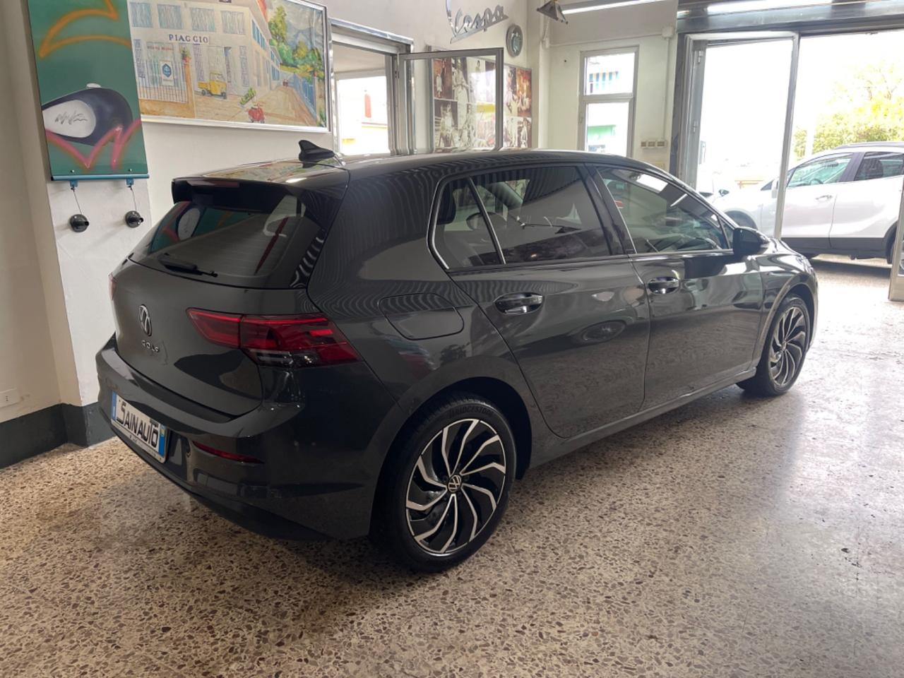 Volkswagen Golf 8 2.0 TDI 116 CV GARANZIA