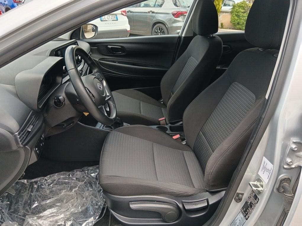 Hyundai i20 1.2 MPI MT GPL Connectline
