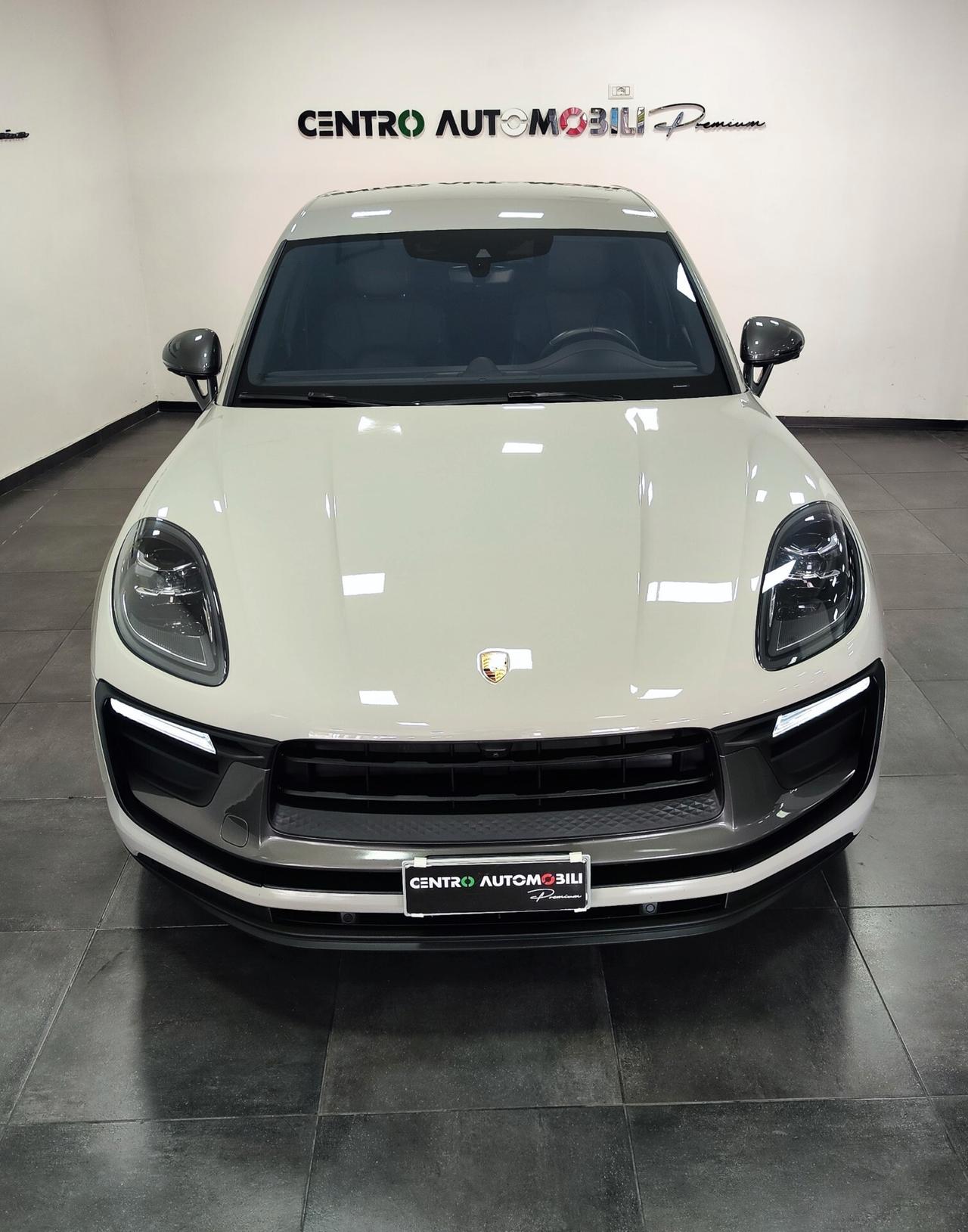 Porsche Macan T 2.0 265cv FULL