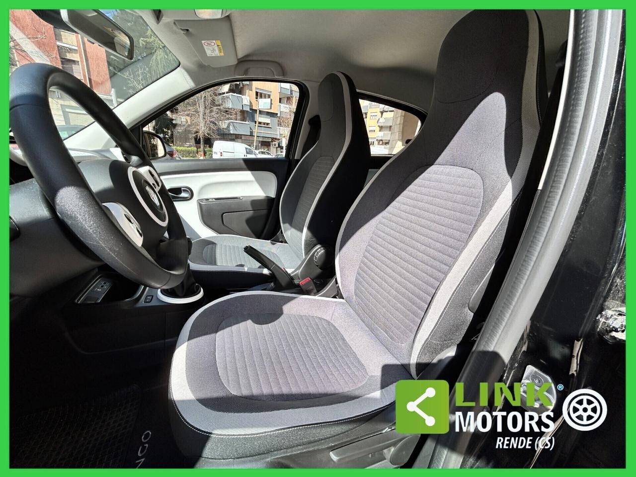 Renault Twingo SCe 65 CV Urban Night 06/2023