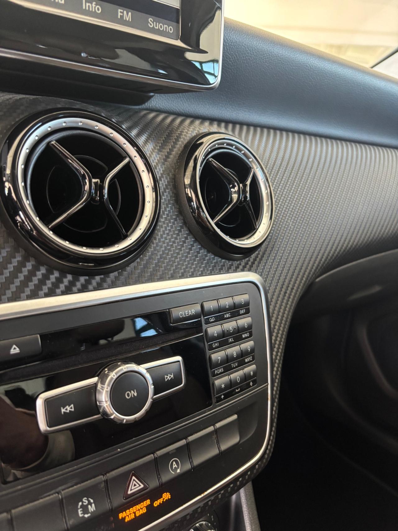 Mercedes-benz GLA 180 CDI Premium