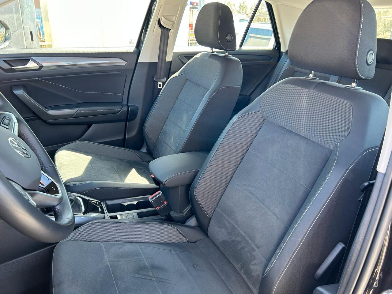 VOLKSWAGEN T ROC FULL OPTIONAL - RATA DA 299 EURO AL MESE