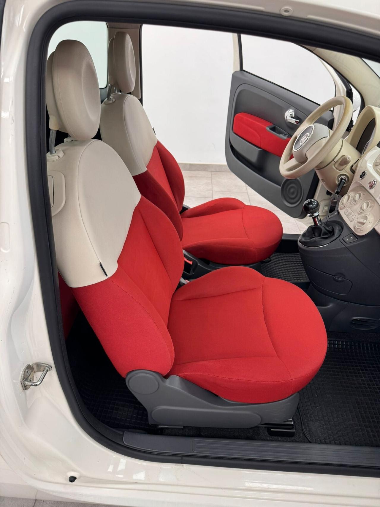 FIAT 500 LOUNGE 1.2 BENZINA 2011