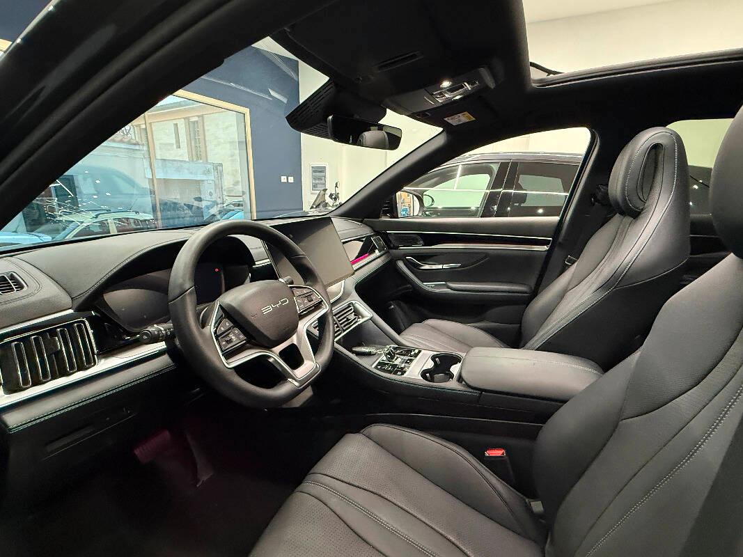 Byd Seal U DM-i BYD Seal U DM-i Plug-In Hybrid – 8 ANNI DI GARANZIA