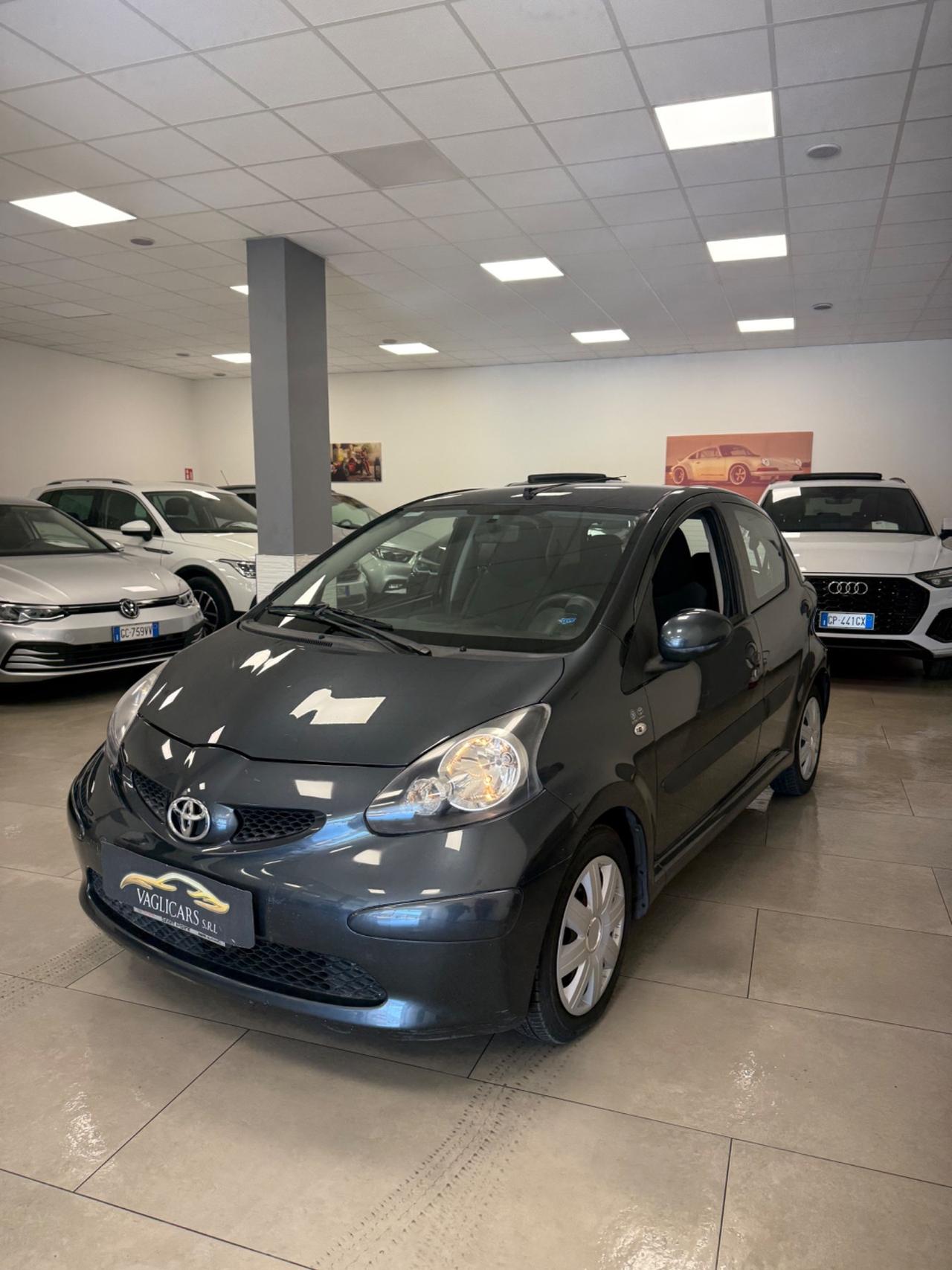 Toyota Aygo 1.0 12V VVT-i 5 porte Now