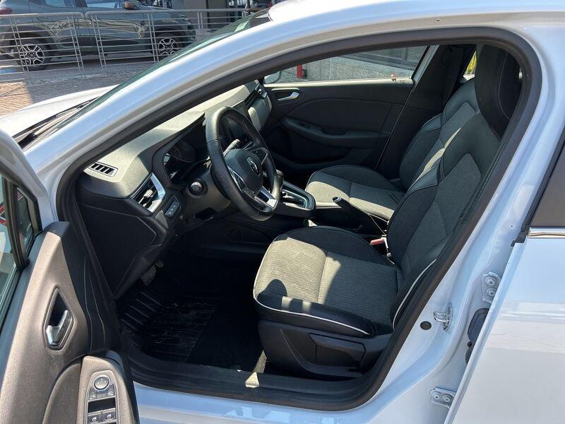 Renault Clio V 2019 1.6 E-Tech hybrid Intens 140cv auto my21