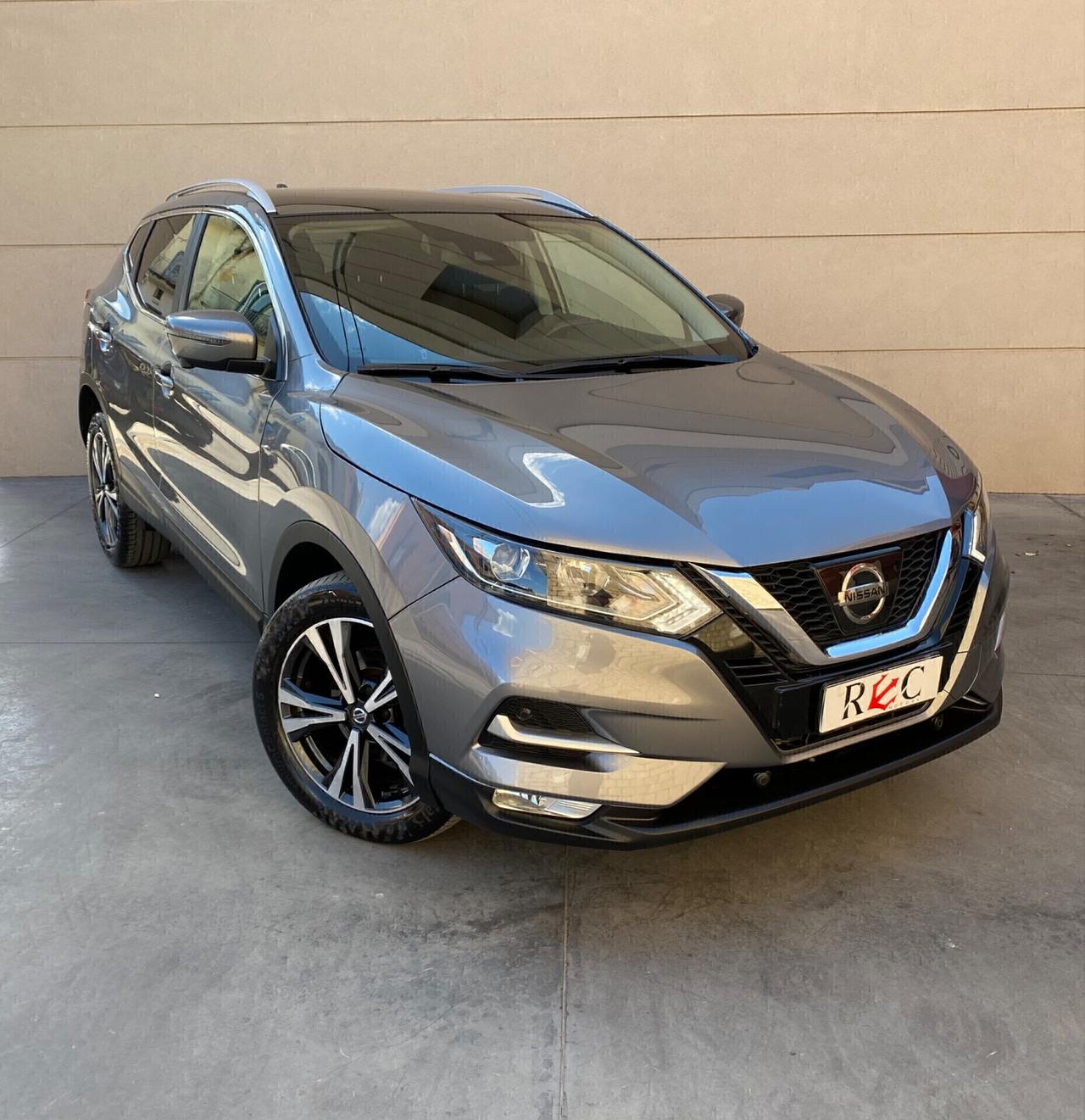 Nissan Qashqai 1.6 Automatica con tetto panoramico