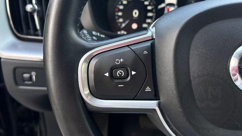 Volvo XC60 D5 AWD Geartronic Business GANCIO T. GUIDA SEMIAUTOM.