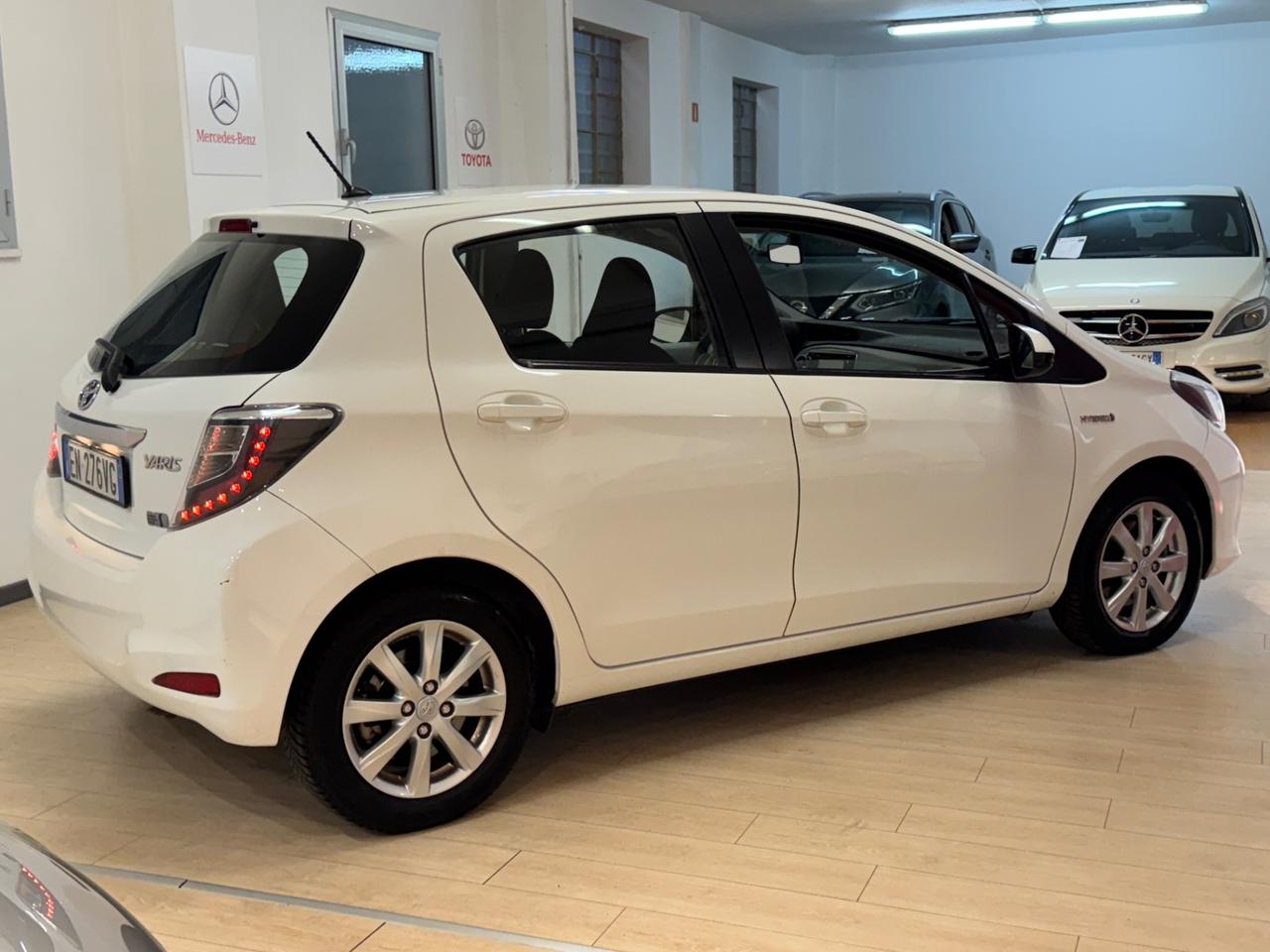 Toyota Yaris 1.5 Hybrid 5 porte Lounge Tagliandi Toy Garantita Permute