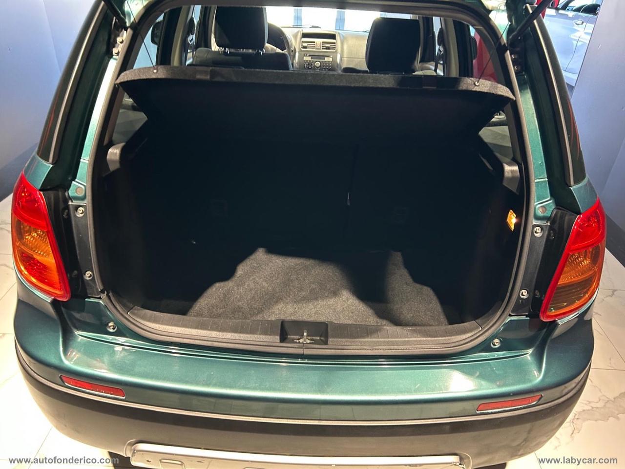 FIAT Sedici 1.9 MJT 4x4 Dynamic