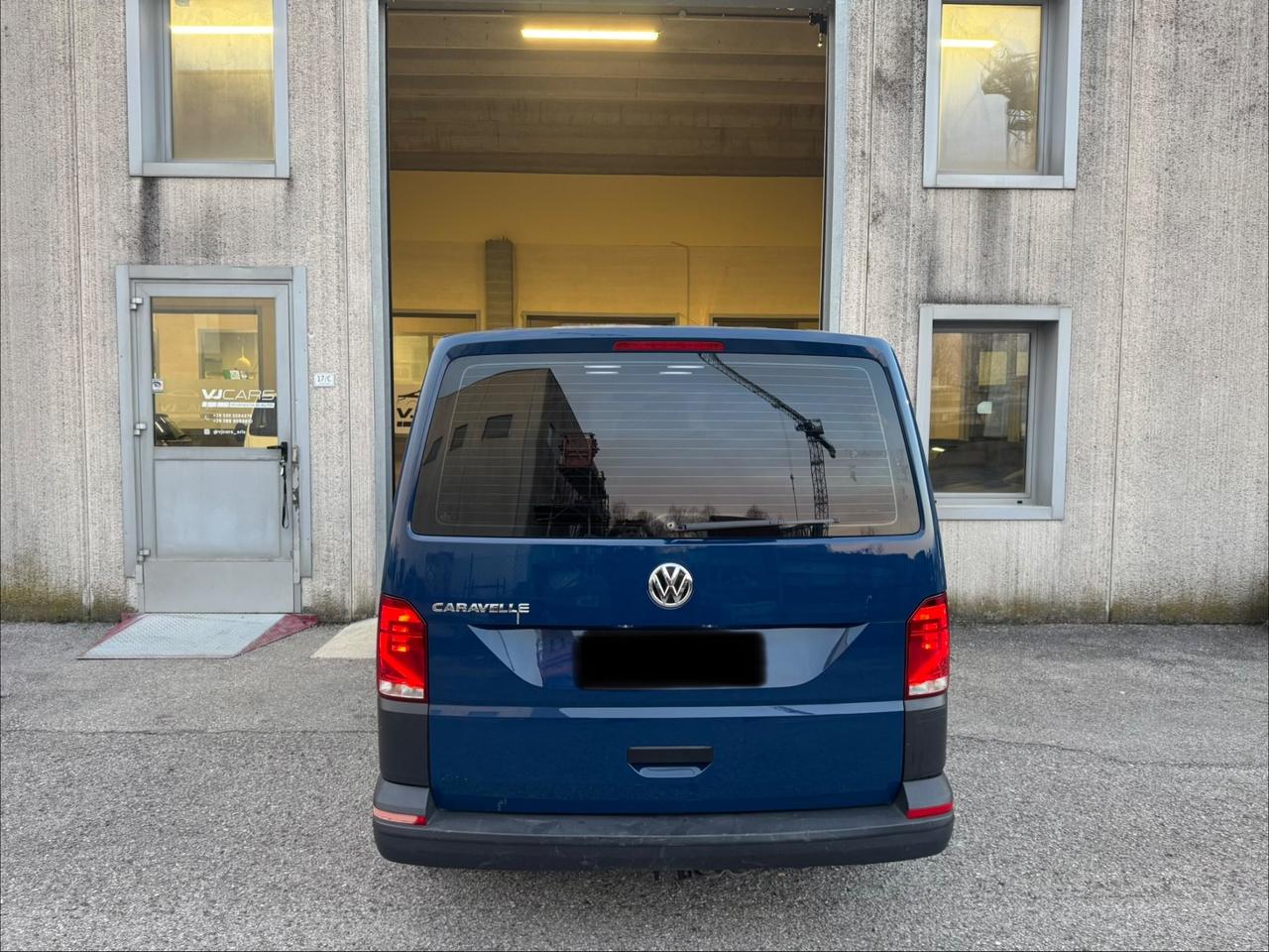 Volkswagen Caravelle 2.0 TDI 150CV 9 POSTI