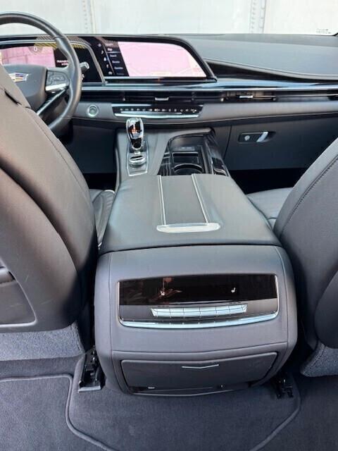 CADILLAC ESCALADE ESV 4x4 SPORT
