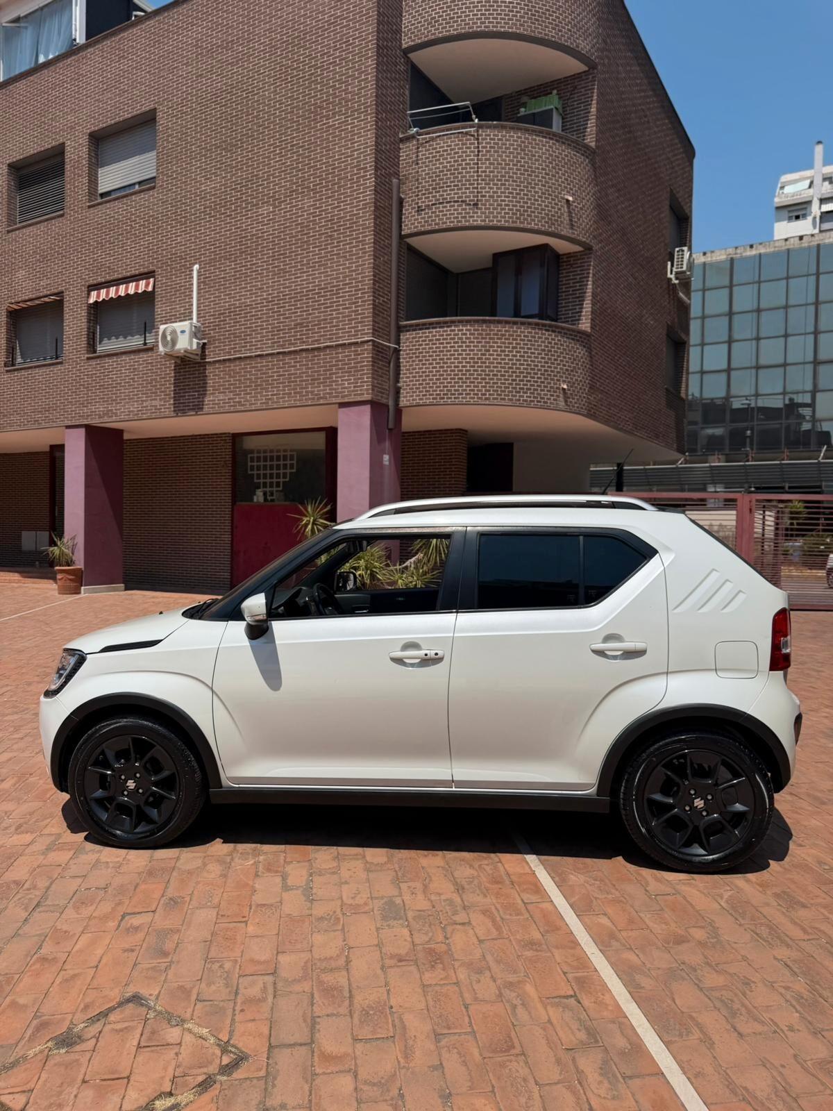 Suzuki Ignis 1.2 Hybrid Top