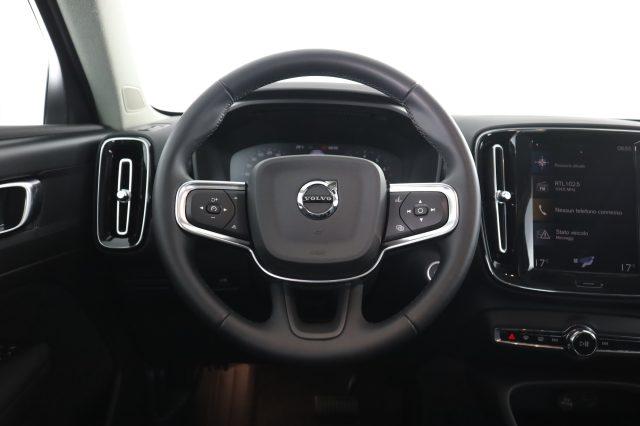 VOLVO XC40 XC40 T2 Geartronic Momentum Pro