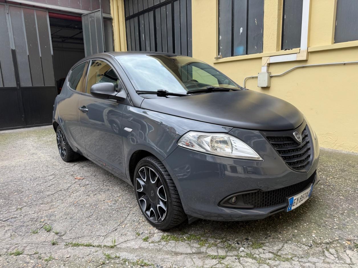 Lancia Ypsilon 5 Porte Ypsilon 1.2 8v GPL S MomoDesign 69cv E6