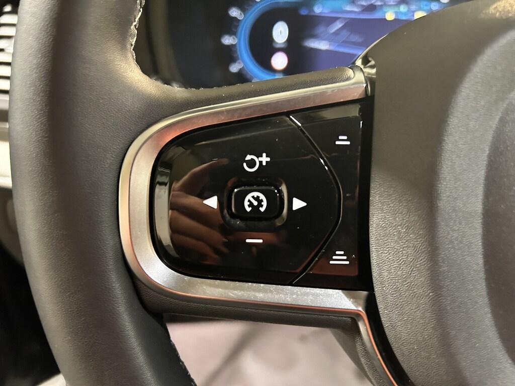 Volvo XC90 2.0 B5 Core AWD automatico