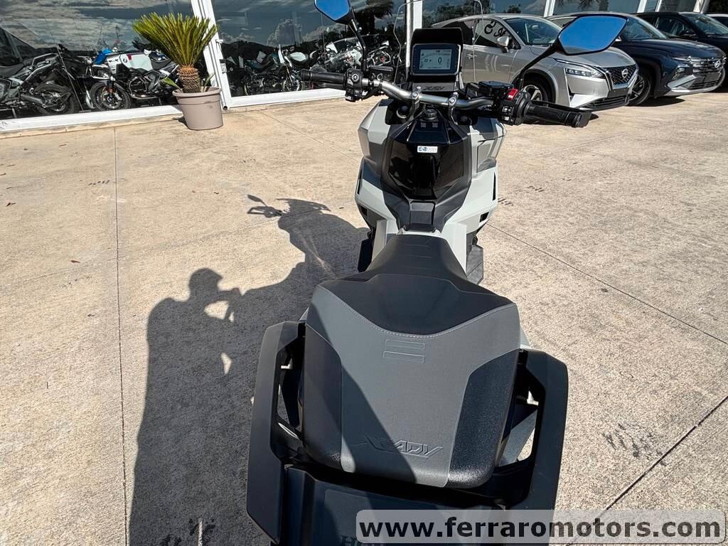 Honda X-ADV 750 2025/ solo 1.700 Km vieni qui a scoprirla