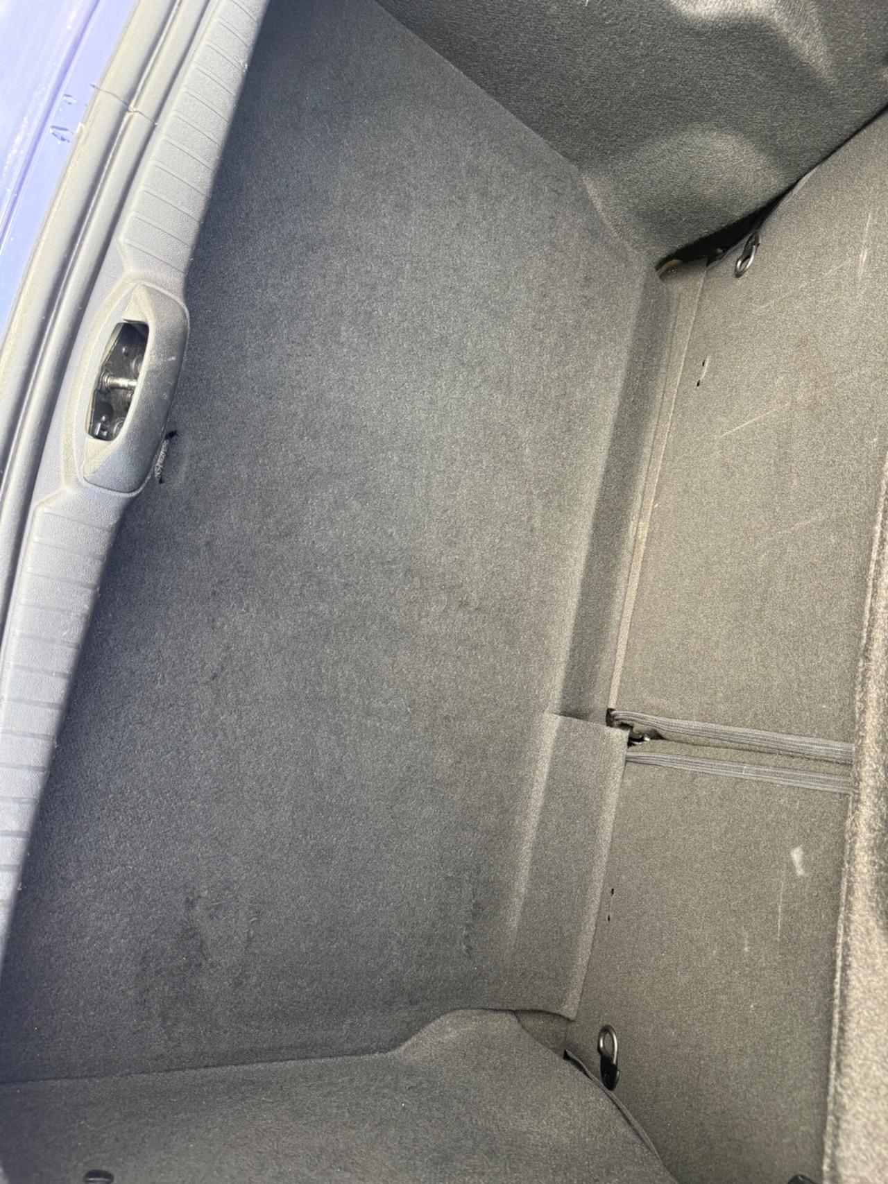 Peugeot 208 Allure 1.6diesel - 2015
