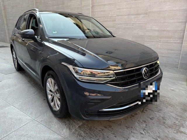 VOLKSWAGEN Tiguan 2.0 TDI SCR Life NEOPATENTATI