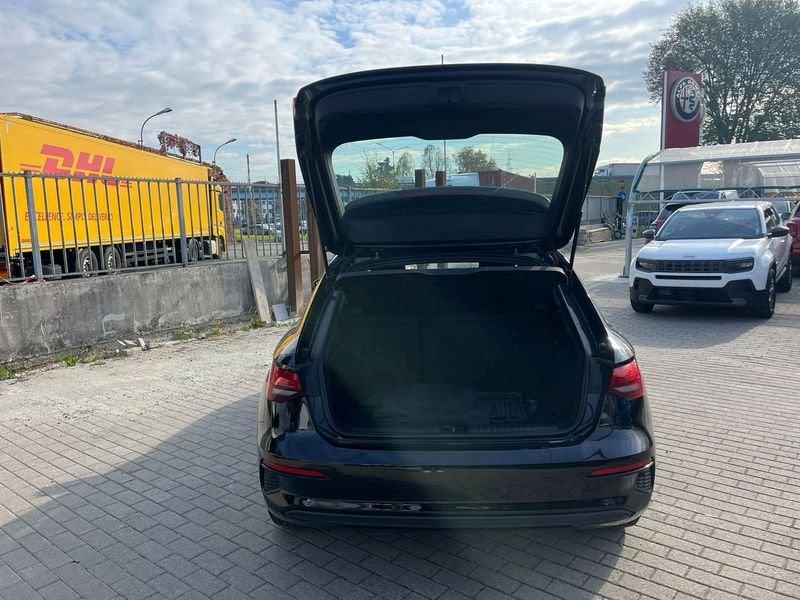 Audi A3 A3 SPB 30 TFSI Business