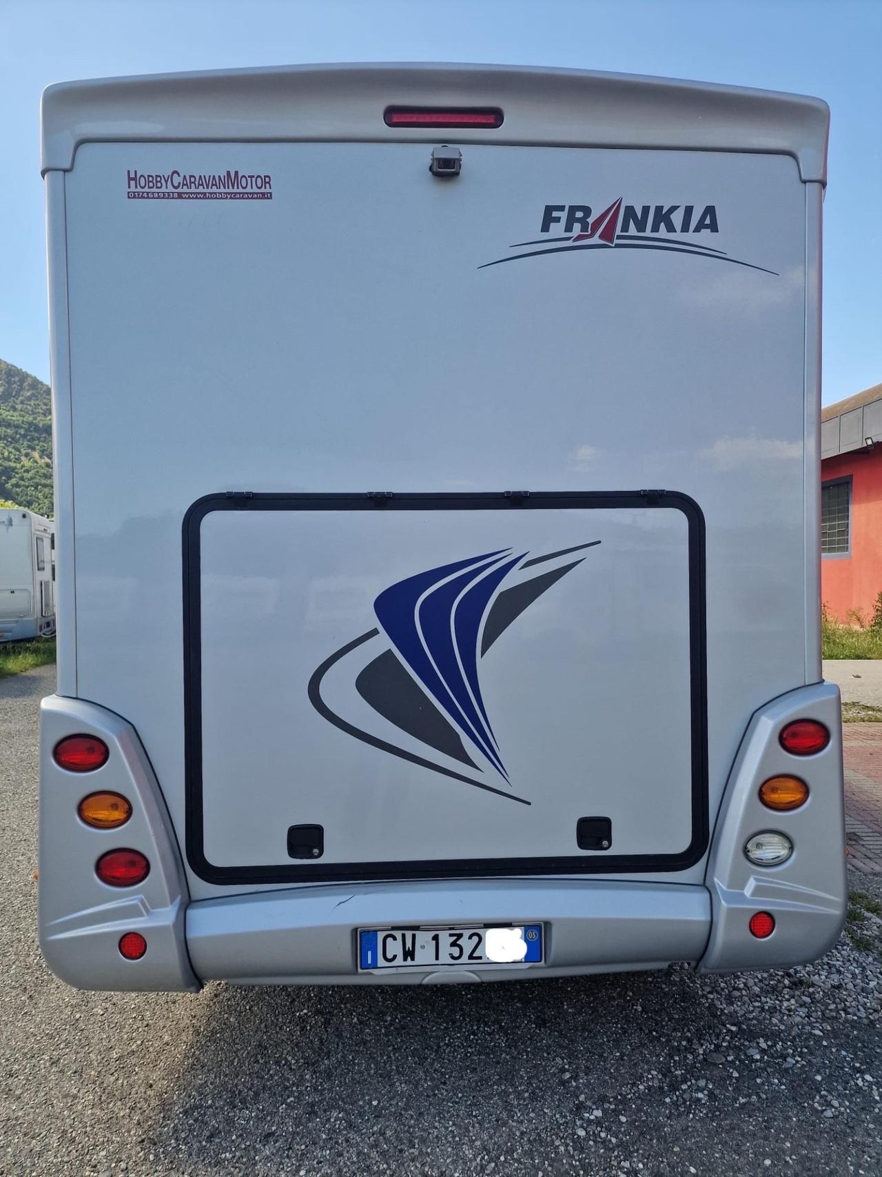 Motorhome frankia luxury del 2005 tre assi in saldo 132