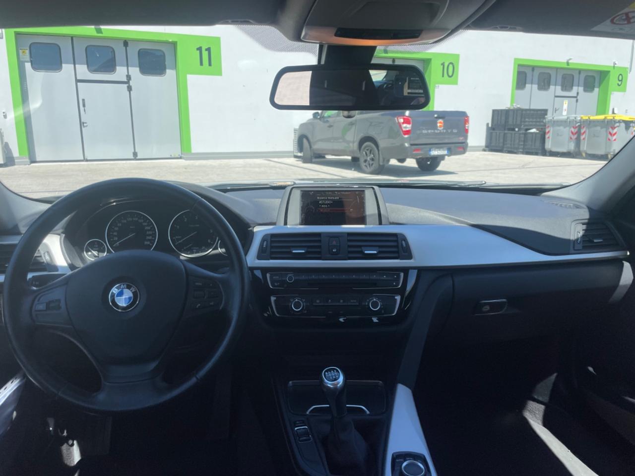 Bmw 320 320d xDrive Touring