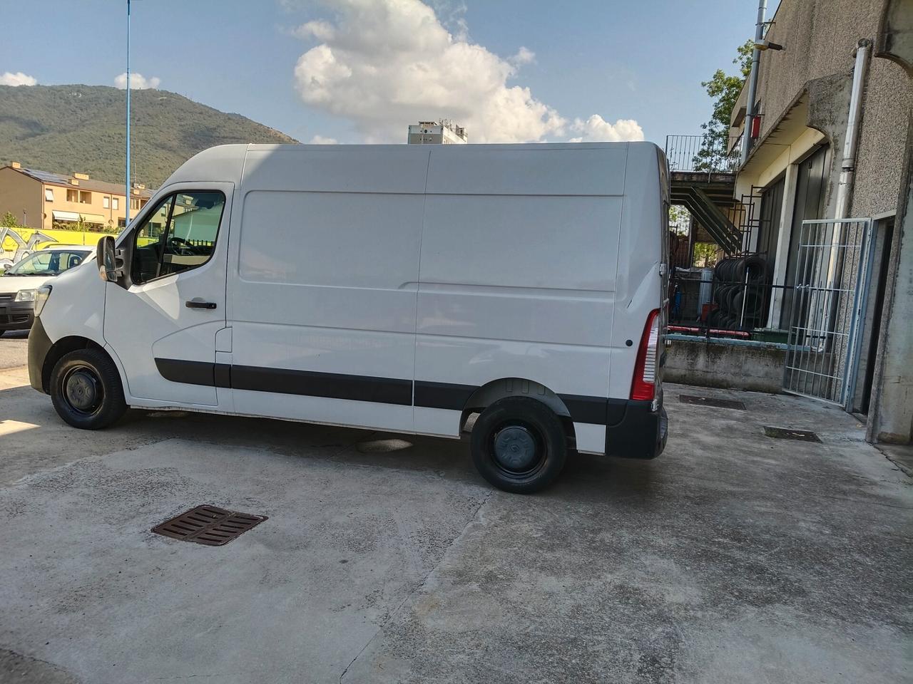 Renault Master 2.3 dCi 135cv Furgone