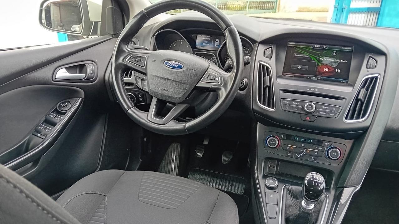 Ford focus 5P-1.5 tdci-titanium-full-2016