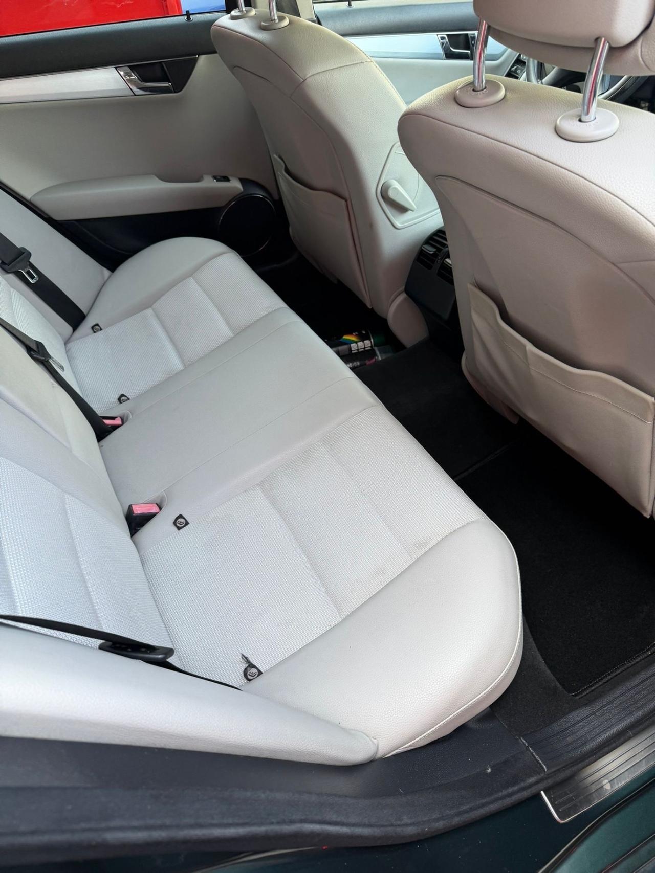Mercedes-benz C 220 CDI BlueEFFICIENCY Avantgarde AMG