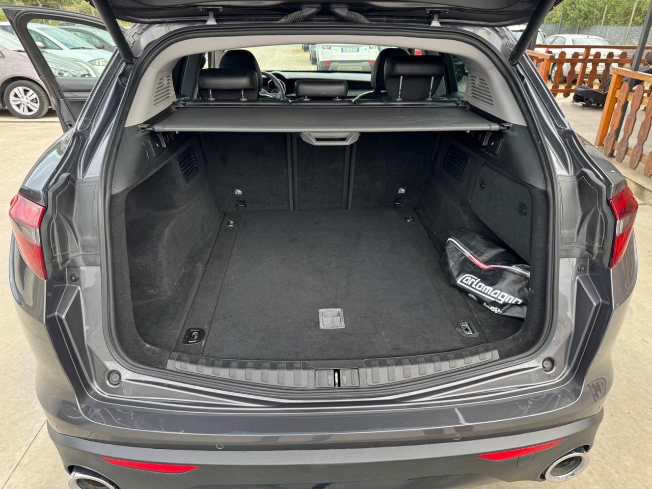 Alfa Romeo Stelvio 2.2 Turbodiesel 160 CV AT8