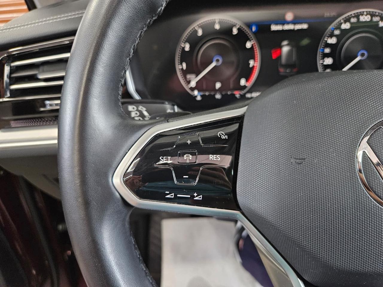 VOLKSWAGEN TOUAREG 3.0 V6 tsi Elegance 340cv tiptronic - TETTO APRIBILE