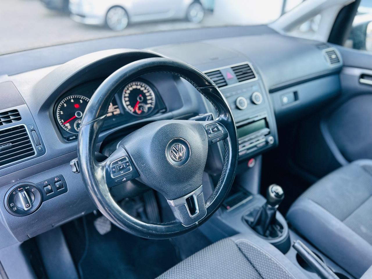 Volkswagen Touran Business 1.4 Highline EcoFuel