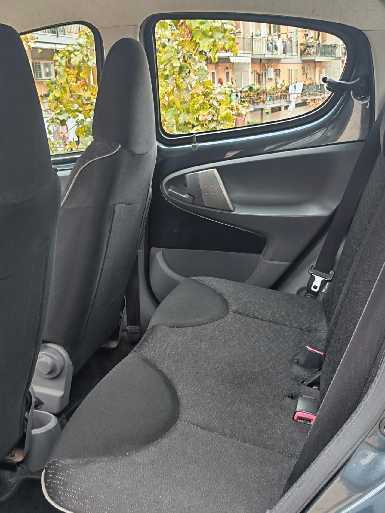 Peugeot 107 RESTYLING CON CARPLAY FUNZIONA TUTTO