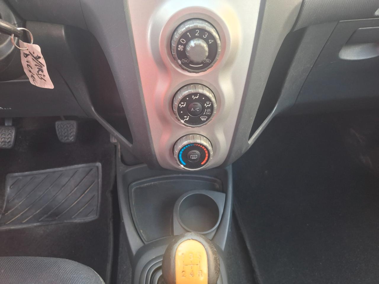 Toyota Yaris 1.4 D-4D 5 porte neopatentati