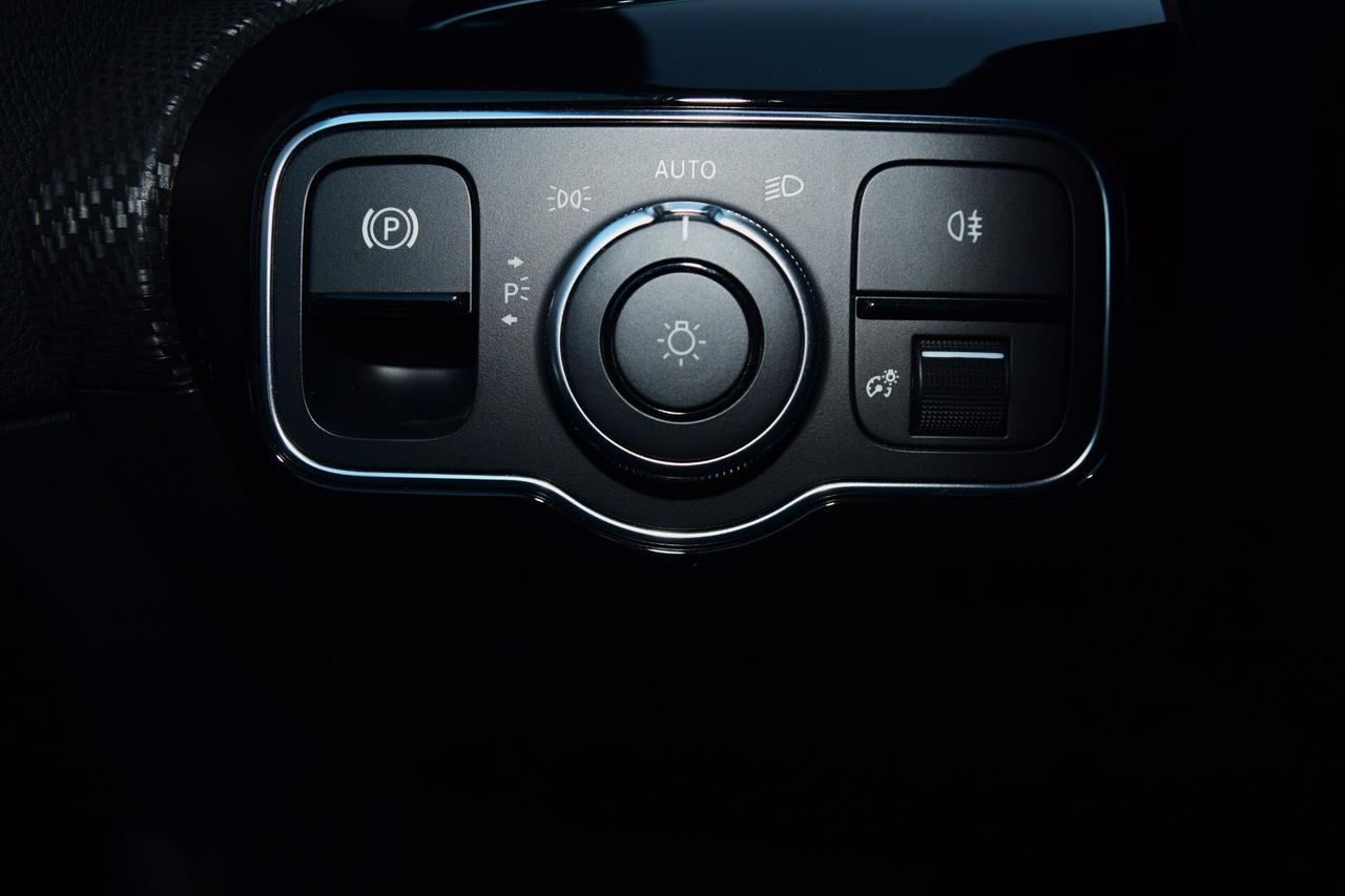 Mercedes-benz A 180 d Automatica 116 cv Business Extra