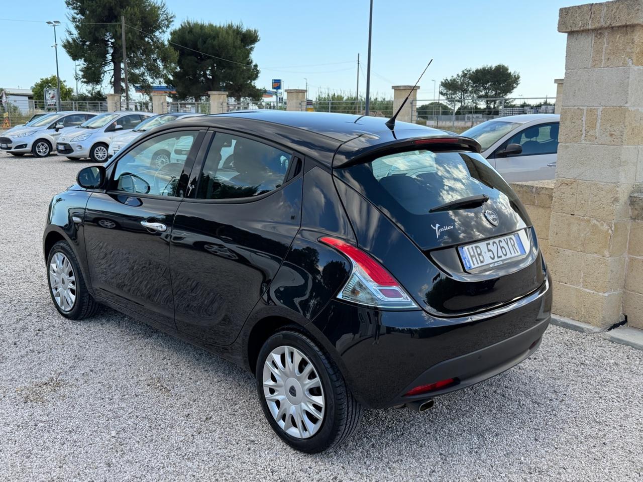 Lancia Ypsilon 1.2 69 CV 5 porte S&S Gold