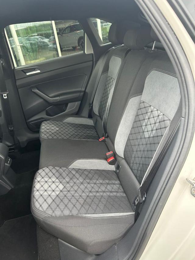 VOLKSWAGEN Taigo 1.0 TSI 110 CV R-Line NEO PATENTATO