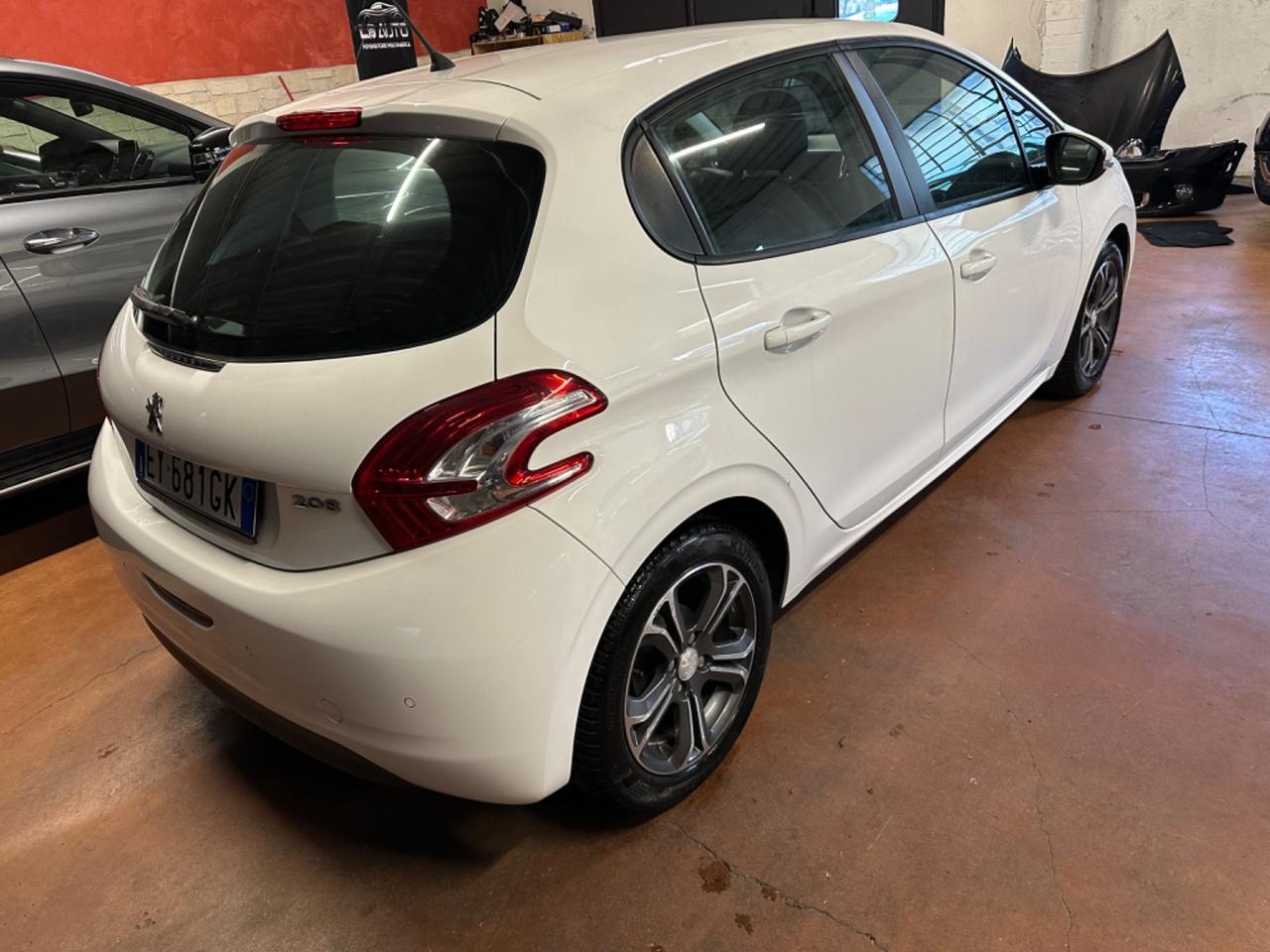 Peugeot 208 1.4 HDi 68 CV 5 porte Active