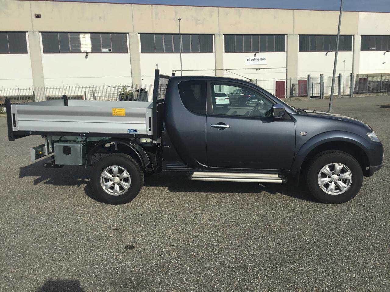 Mitsubishi L200 club cab cassone ribaltabile