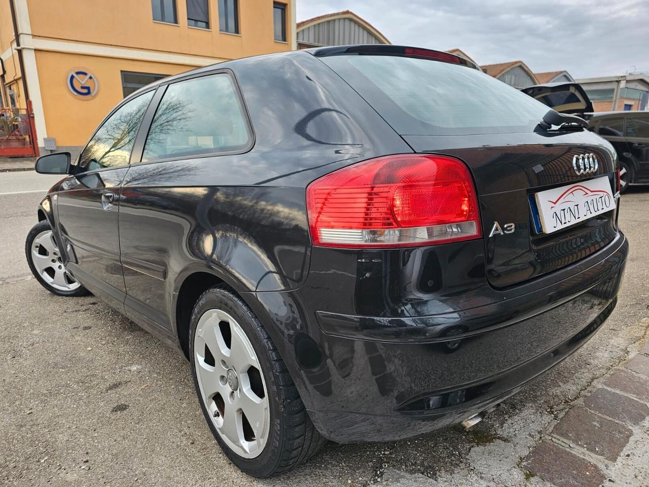 Audi A3 2.0 TDI 140cv Ambition 3 Porte*Unipro*Cerchi 17*