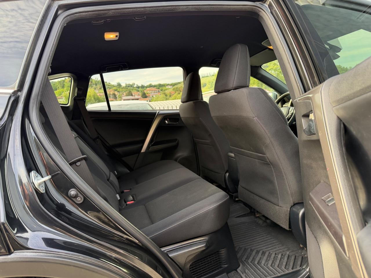 Toyota RAV 4 RAV4 2.5 Hybrid 2WD Lounge